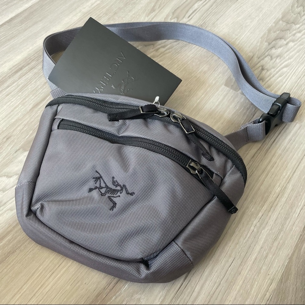 Arc'tery Maka 1 Unisex Waistpack Shoulder Body Belt Bag Color: Macro. One Size